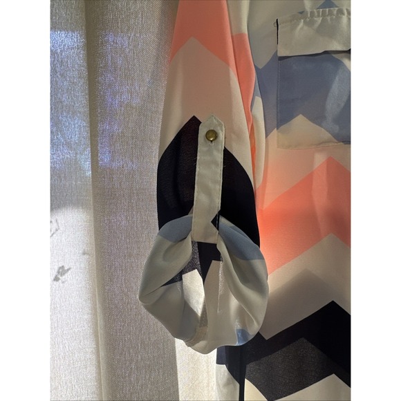 Rue 21 Tunic Top Small Sheer V-Neck Zip Up White Pink Chevron Roll Tab Sleeves - Picture 4 of 5